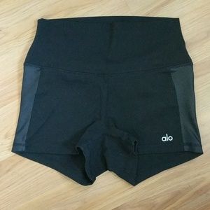Alo Elevate Shorts
